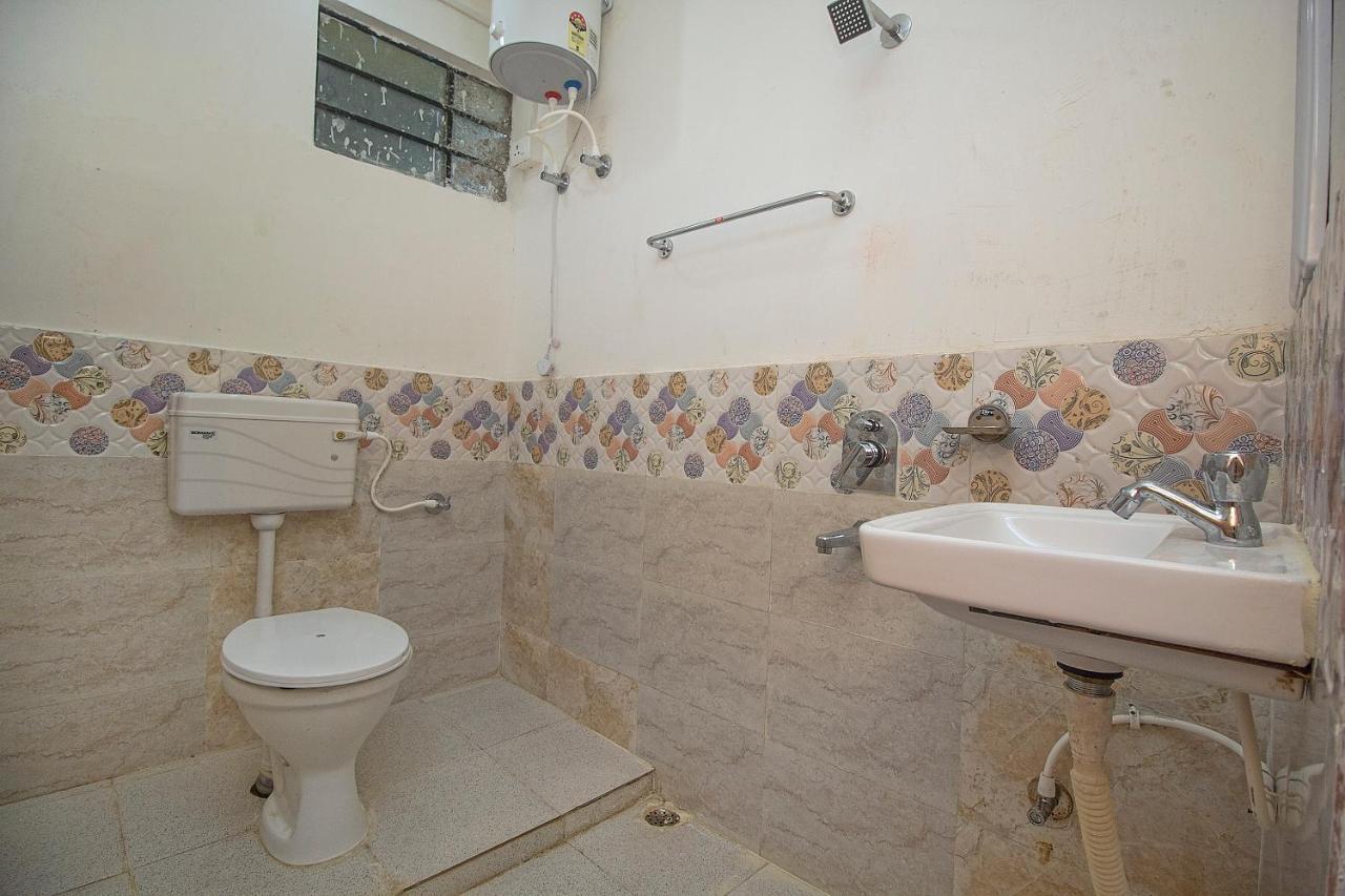 Oyo 15721 Simrat Hotel Panchanai Luaran gambar